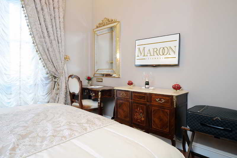 Maroon Bosphorus Hotel