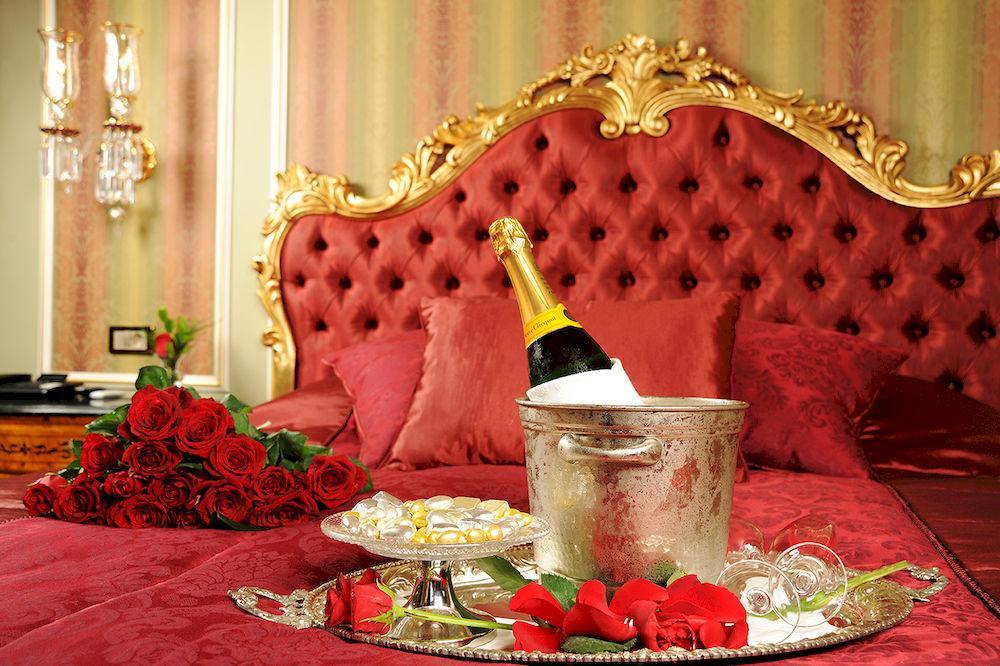Maroon Bosphorus Hotel