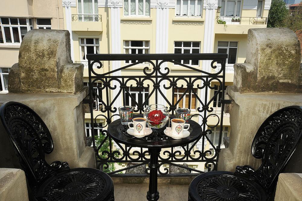 Maroon Bosphorus Hotel