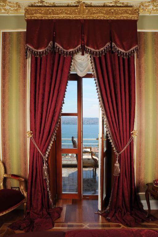 Maroon Bosphorus Hotel 5*